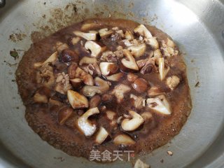 香菇焖鸡腿步骤10