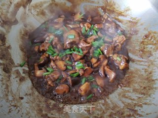 香菇焖鸡腿步骤12