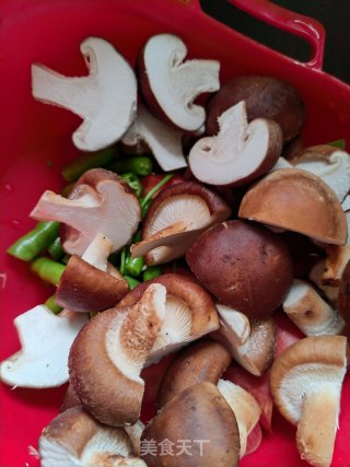 土豆胡萝卜炖牛腩步骤4