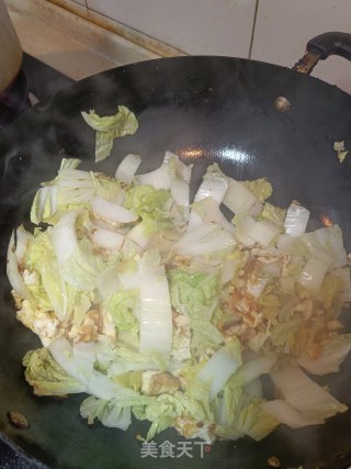 鸡蛋炒白菜步骤6
