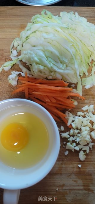 包菜鸡蛋炒粉丝步骤2