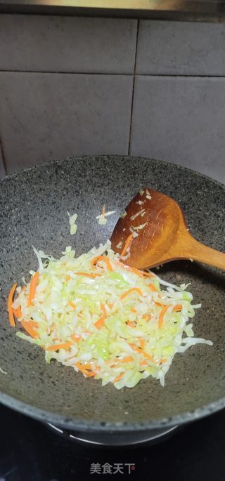 包菜鸡蛋炒粉丝步骤7