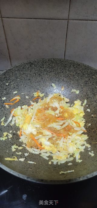 包菜鸡蛋炒粉丝步骤11