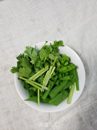 鲜掉眉毛的炒花蛤步骤2