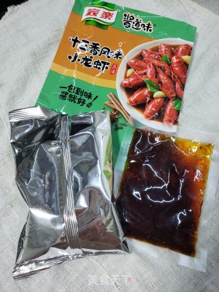 鲜掉眉毛的炒花蛤步骤4