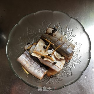 豆豉蒸鳗鱼步骤1 豆豉蒸鳗鱼步骤1