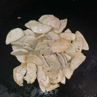 蒜苗炒肉饼步骤4