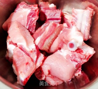 #炖菜#番茄香菇排骨煲步骤1