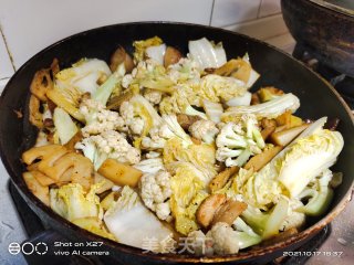 花菜莲藕炒肉片步骤5