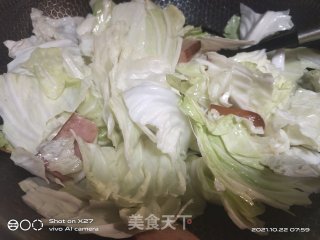 火腿炒包包菜步骤4