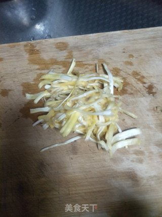 菠萝蜜的边角料炒鸡蛋步骤3