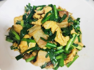 五花肉炒韭菜步骤12