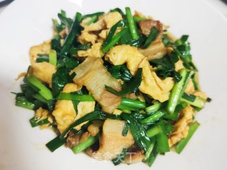 五花肉炒韭菜步骤13