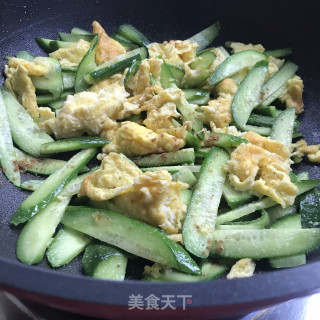 小青瓜炒蛋步骤6