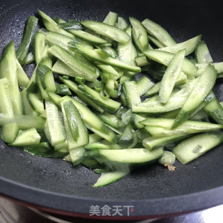 小青瓜炒蛋步骤5