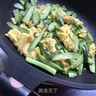 小青瓜炒蛋步骤7
