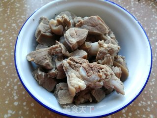 红焖羊肉萝卜步骤4