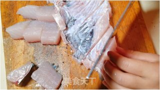 椒香鲜嫩炸鱼块步骤3