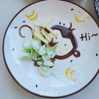 辣白菜炖豆腐步骤3
