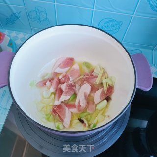 辣白菜炖豆腐步骤7