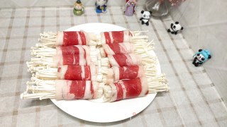 金针菇肥牛卷步骤3