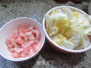 虾仁炒大白菜步骤1 虾仁炒大白菜步骤1