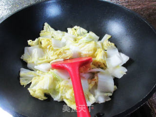 虾仁炒大白菜步骤4 虾仁炒大白菜步骤4