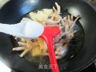 冬笋烧鸡爪步骤9