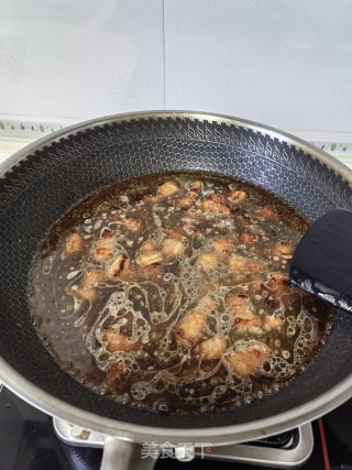 红烧肉炖海带步骤10