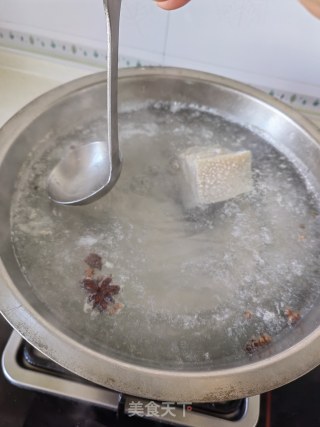 汆白肉步骤5