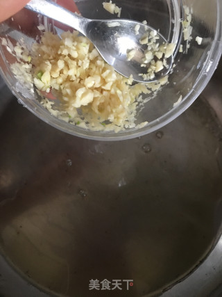 红薯粉条焖白菜步骤4