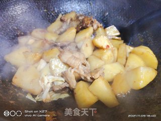 土豆炖五花肉步骤4