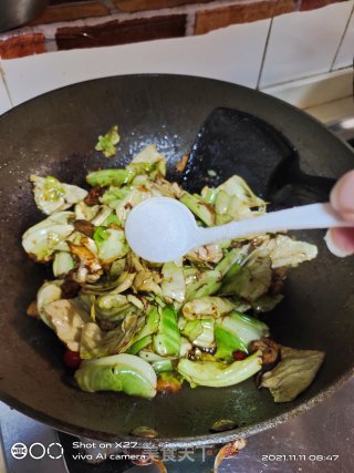 肉丝炒包包菜步骤6