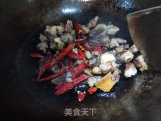 牛腩炖萝卜步骤4