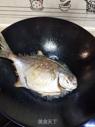 豆豉炖鲳鱼步骤4