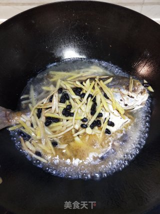 豆豉炖鲳鱼步骤6