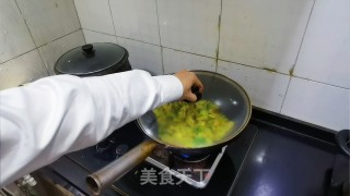 青西红柿炒辣椒步骤7