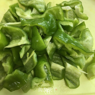 糖醋青椒鱼块步骤2