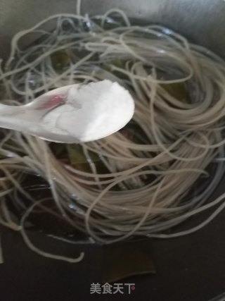牛肉炖海带粉条步骤7