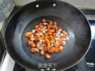 蒜香小龙虾步骤2
