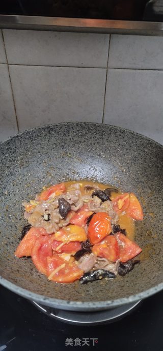 牛肉黑木耳烧番茄步骤10