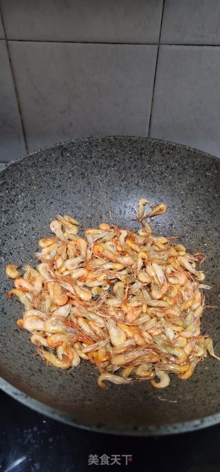 爆炒沙虾步骤4
