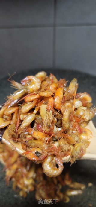 爆炒沙虾步骤6