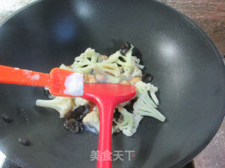 黑木耳圆蛤肉烩花菜步骤7