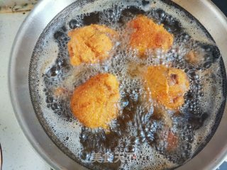 香酥锤子鸡腿步骤11