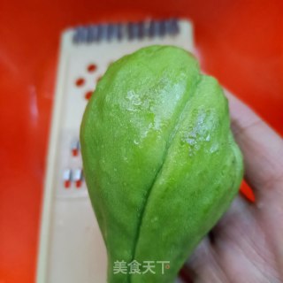 火腿拌佛手瓜步骤1