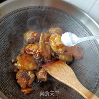 板栗芋头烧鸡公步骤15