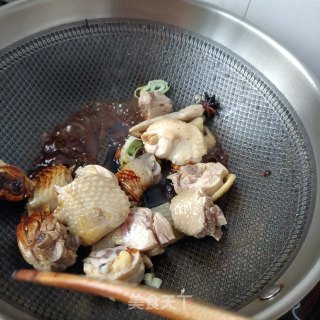 板栗芋头烧鸡公步骤14
