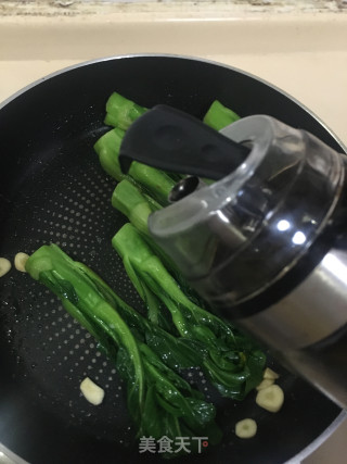 蒜香宁夏菜心步骤7