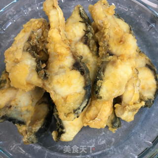 莴笋烧草鱼步骤1